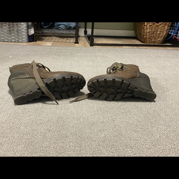 Hardly worn Guess booties - Picture 2 of 6